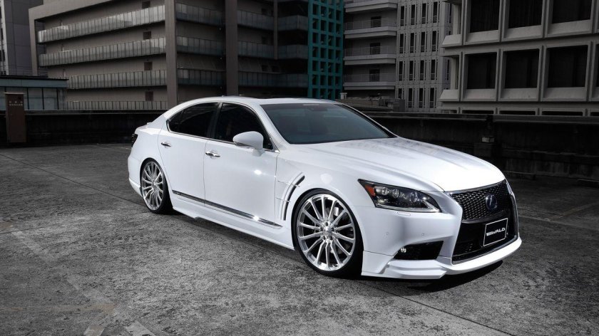 Лексус лс 460 на 22 колесах в обвесе Wald