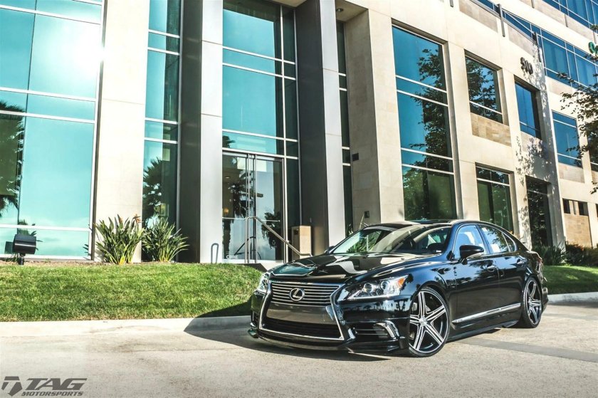 Lexus LS 460 В обвесе