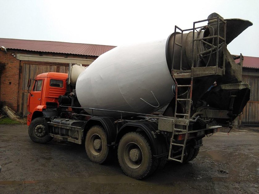 Автобетоносмеситель КАМАЗ 581453