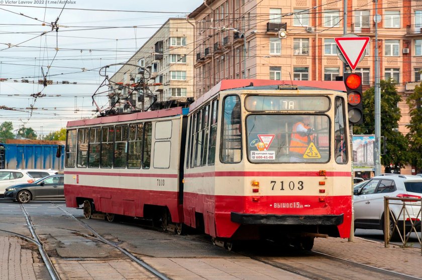 ЛВС-97 трамвай в Санкт-Петербурге