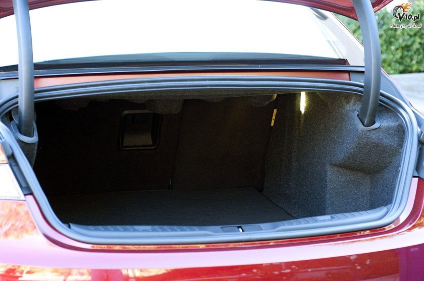 MKZ Lincoln багажник