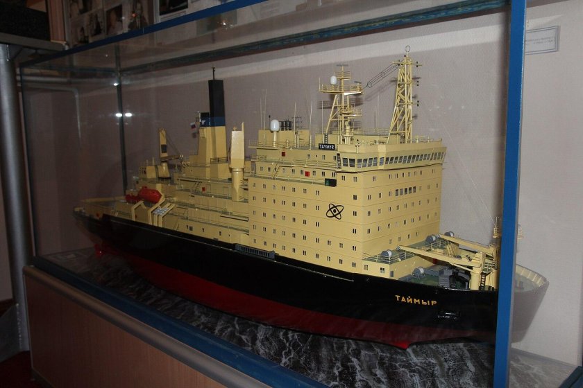 Ледокол Таймыр модель