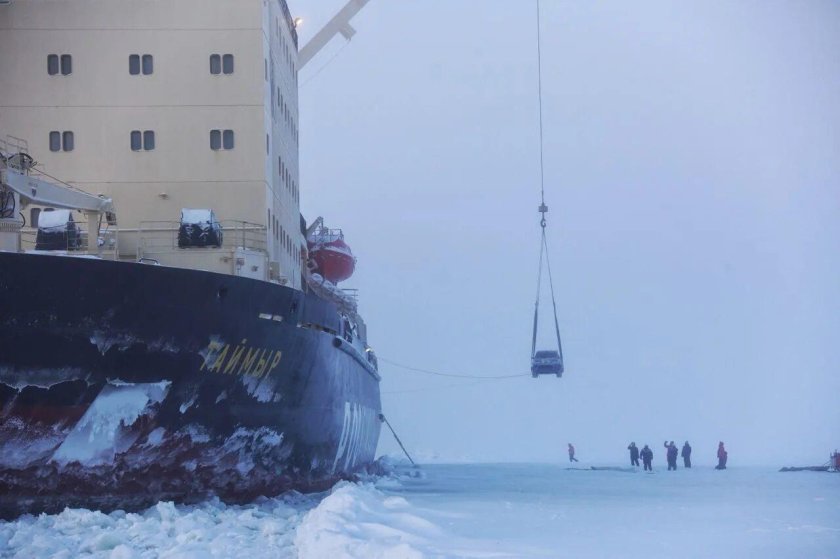 Ледокол Диксон