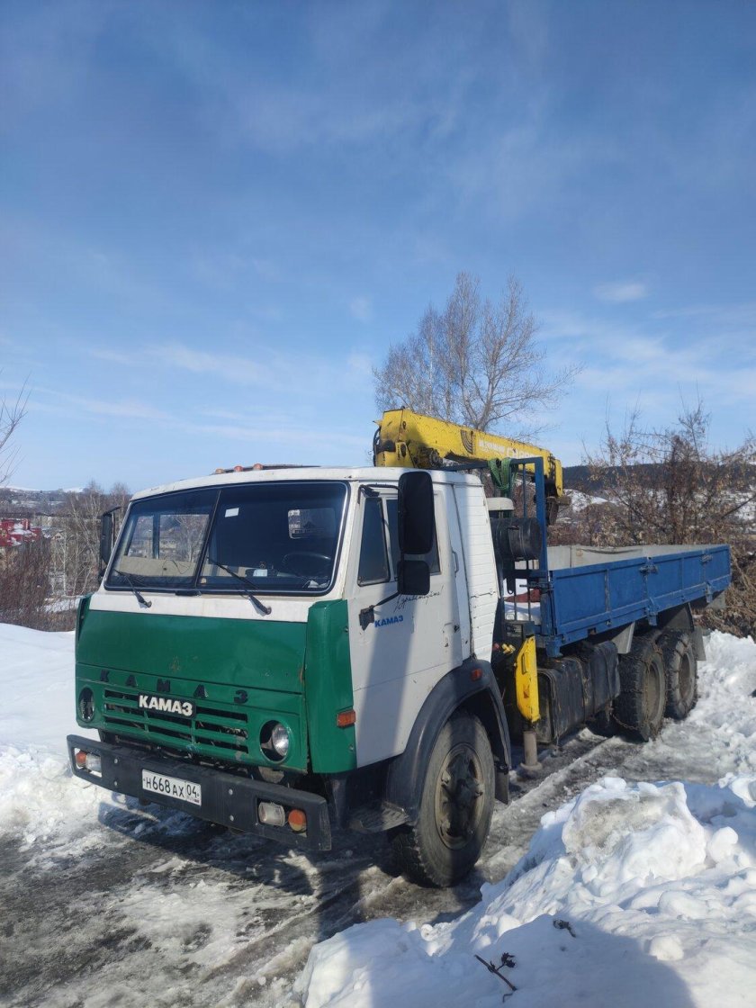 Самогруз с выдвижной стрелой