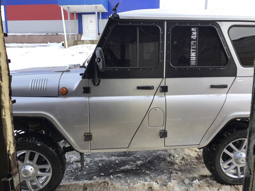 УАЗ Хантер r16
