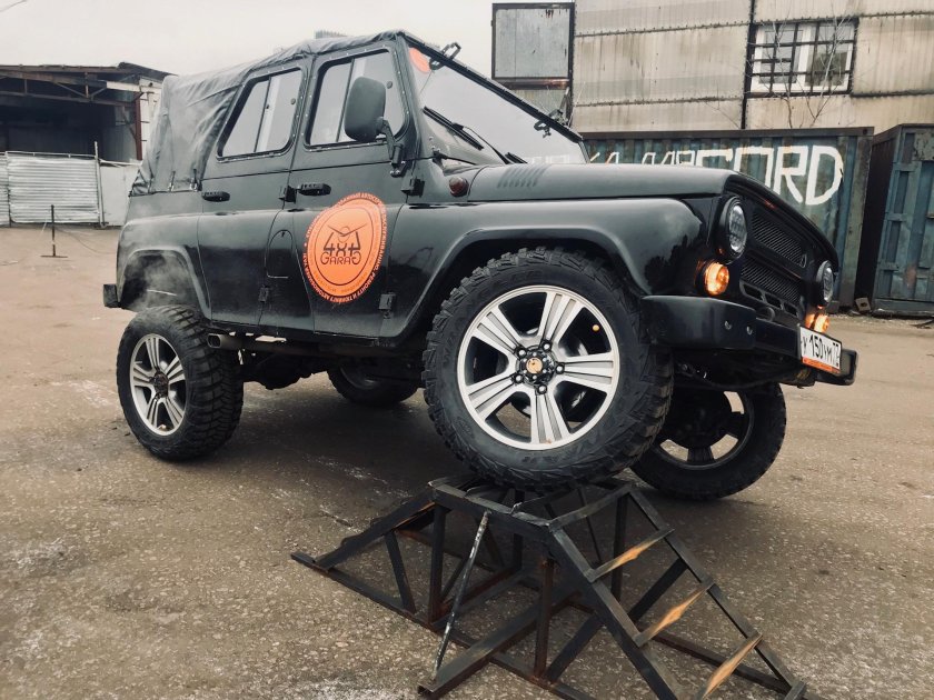 УАЗ Хантер на р18