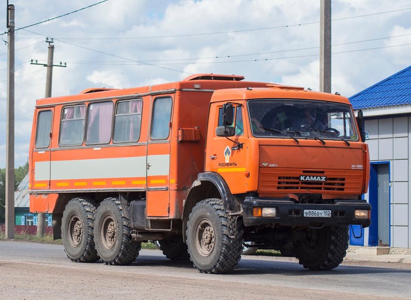 КАМАЗ НЕФАЗ 4208