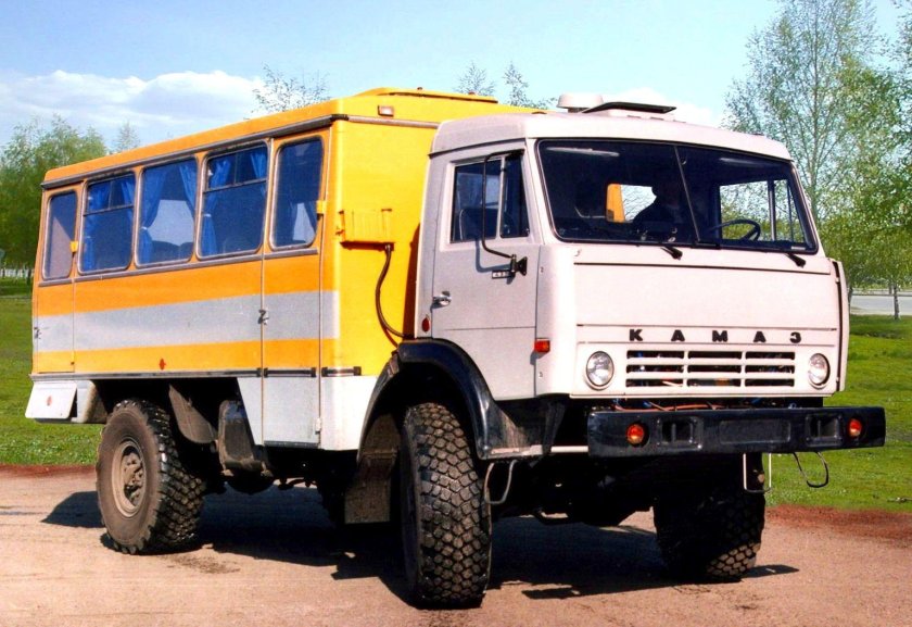 КАМАЗ НЕФАЗ-42111