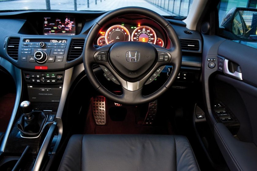 Honda Accord 2008 Type s салон