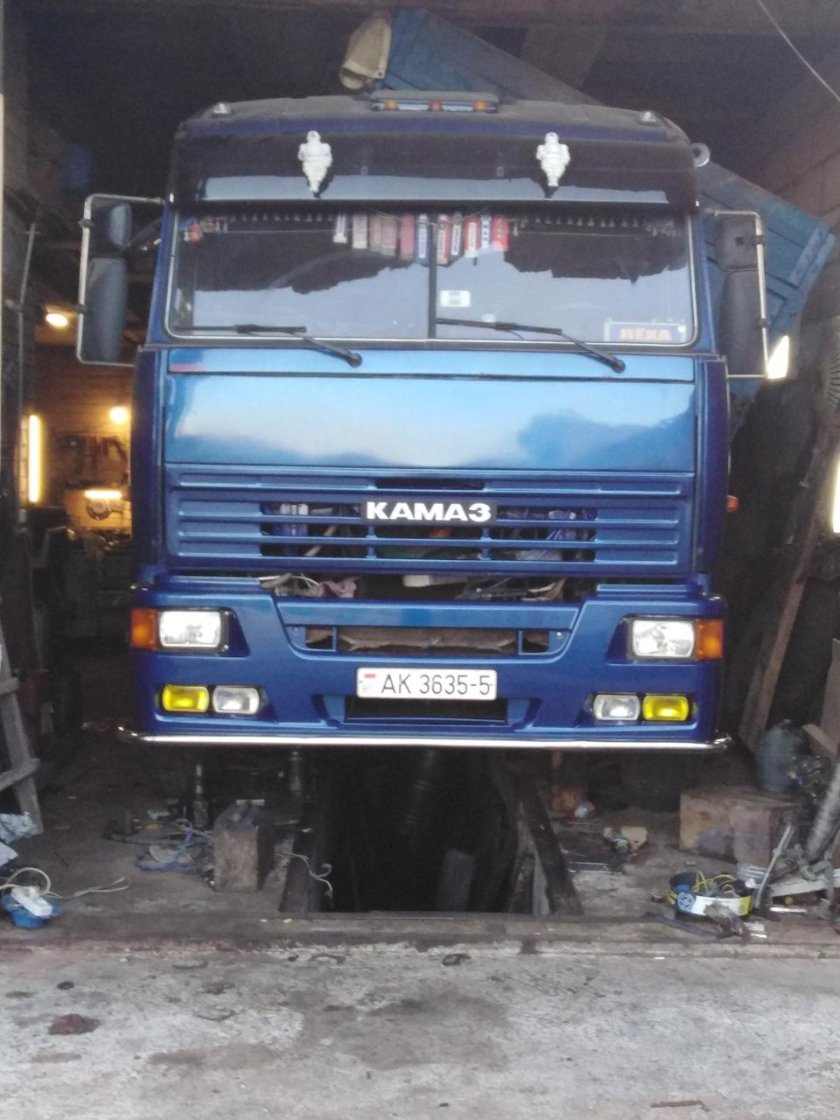 КАМАЗ 55102 самосвал