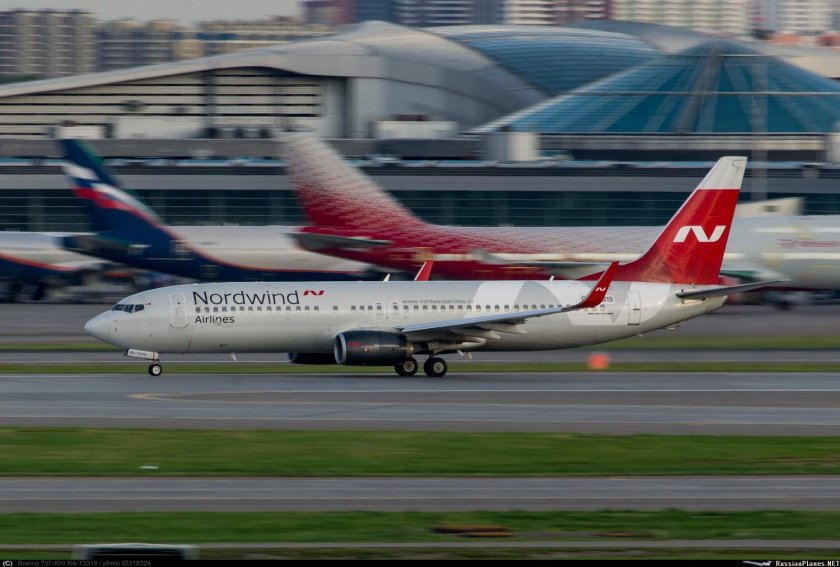 Boeing 737-800 Северный ветер