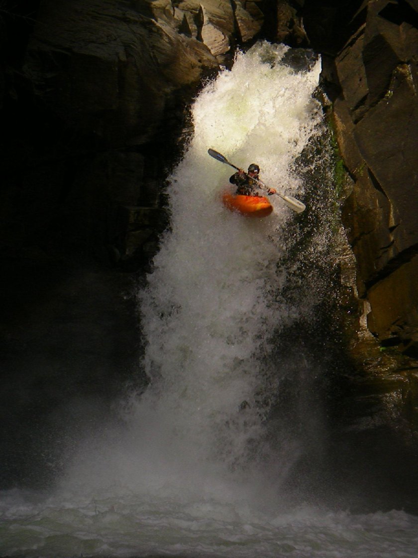 Куркуре водопад Алтай