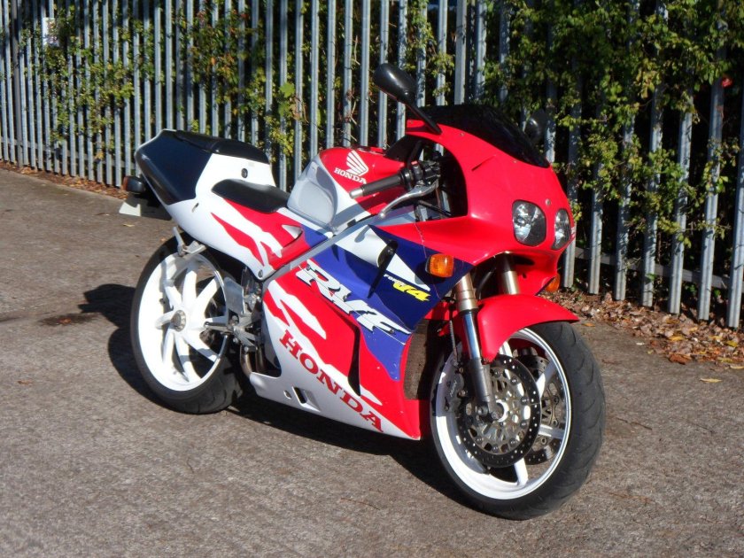 Honda VFR 400 RR