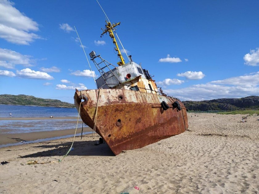 Корабль Териберка Мурманск