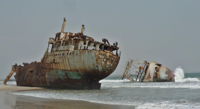 Шарм-Эль-Шейх корабль на мели