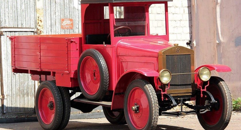 Грузовик АМО-ф15