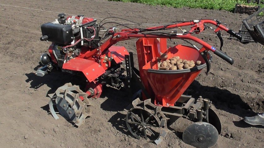 Картофелесажалка Томаровка КСТ-1а