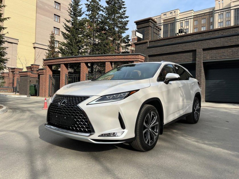 Lexus RX 2022