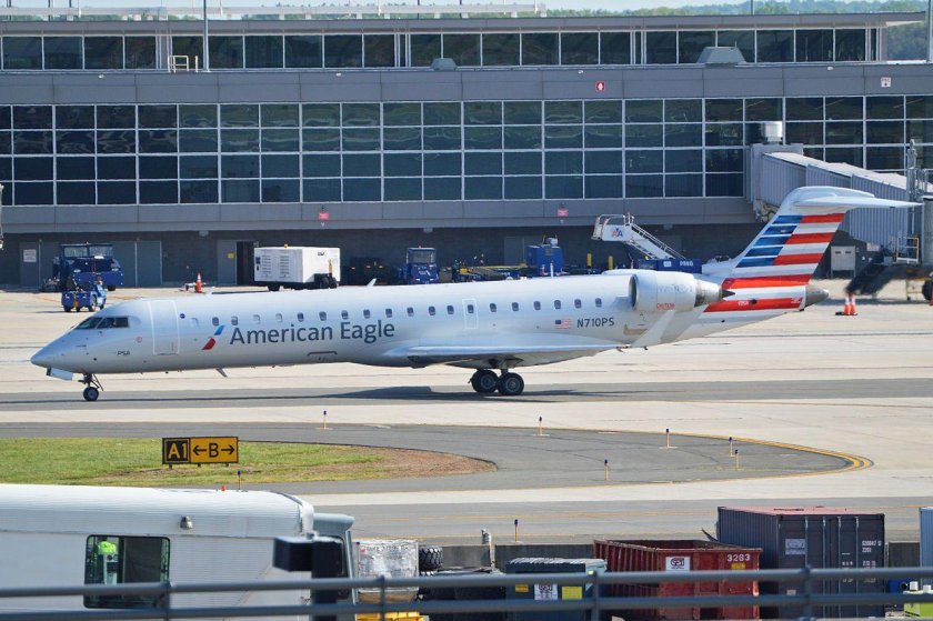 Bombardier crj700