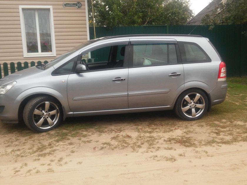 Диск Опель Зафира r16