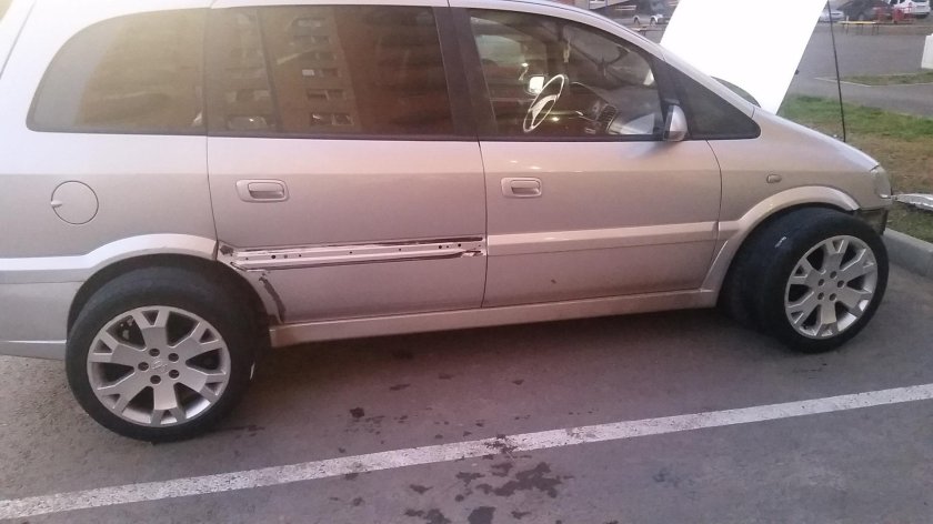 Диск Опель Зафира r16