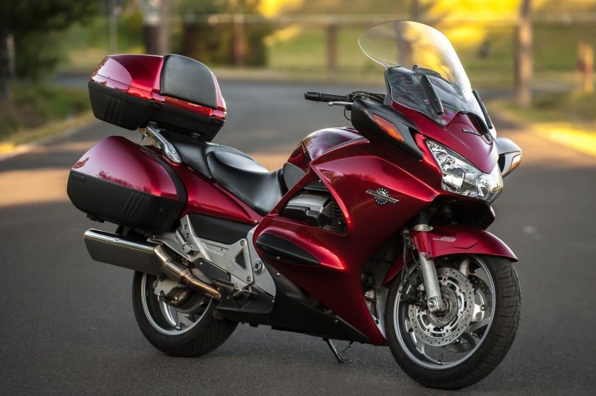 Хонда Пан Европа 1300