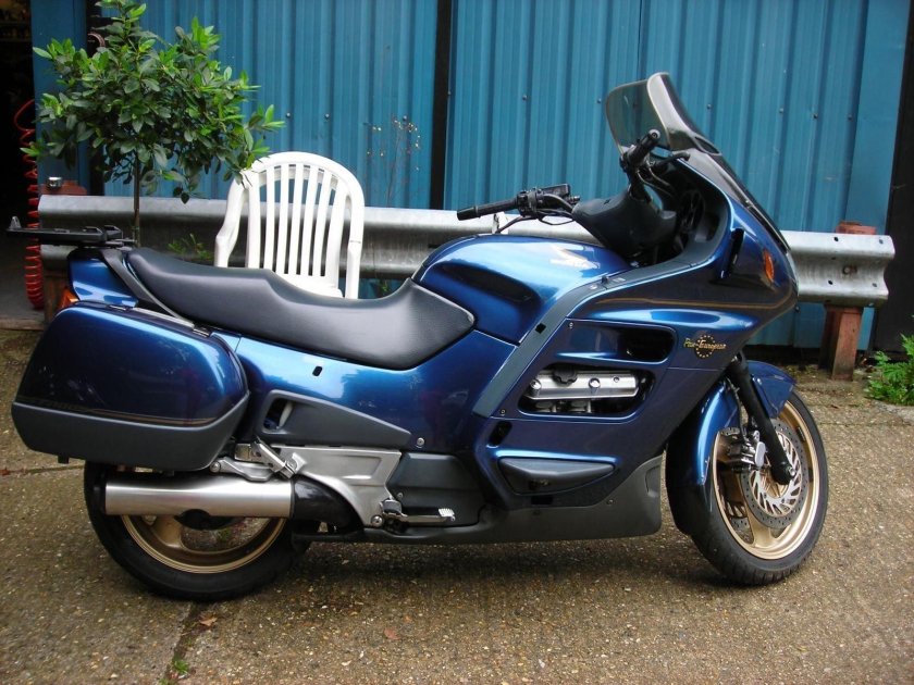 Хонда Пан Европа 1100