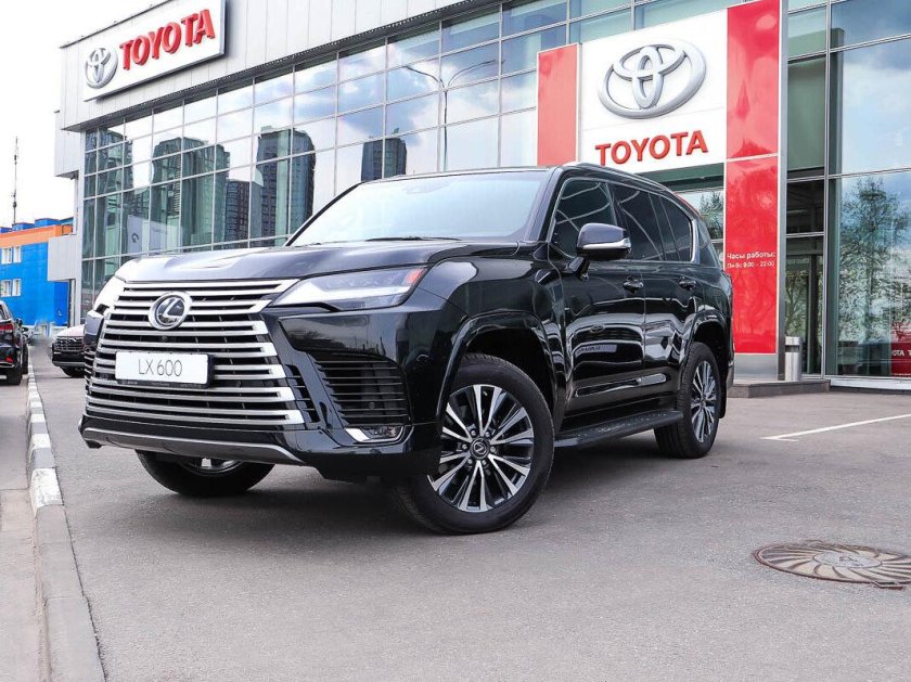 Лексус ЛХ 500 2023