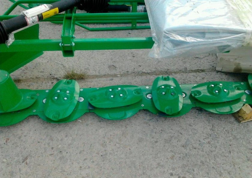 КДТ 300 косилка дисковая