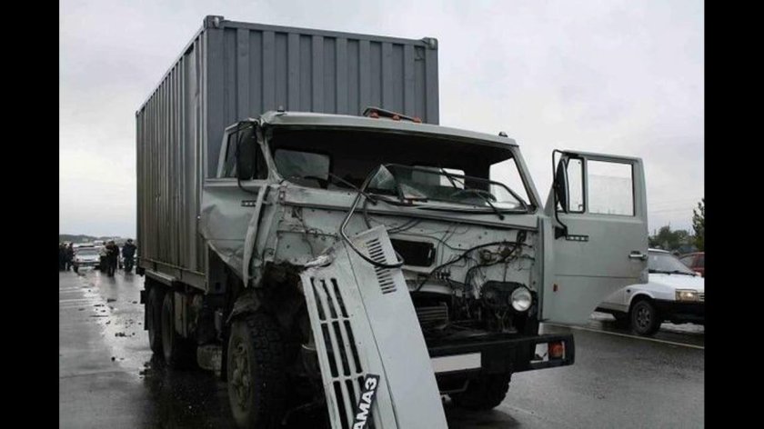 КАМАЗ 5511 разбитый