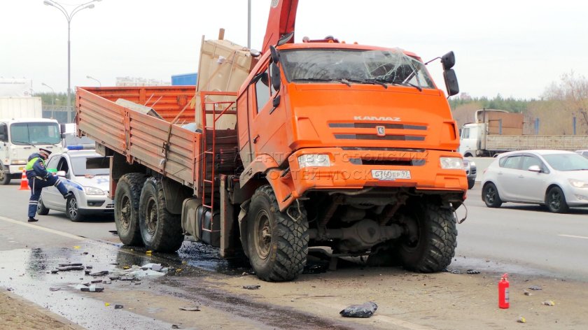 КАМАЗ 5511 разбитый