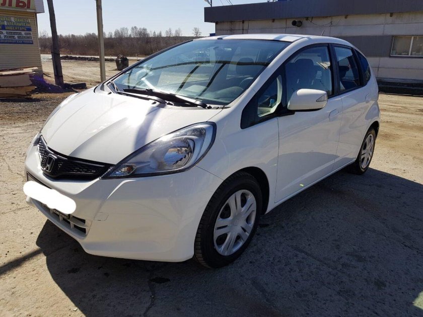 Хонда джаз 2012 белый