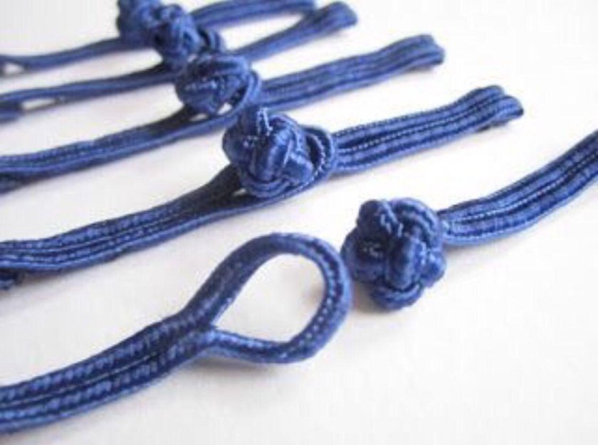 Узелковые пуговицы