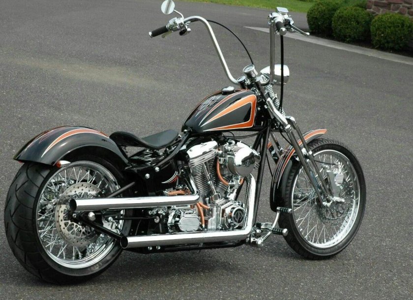 Классический чоппер Харлей Дэвидсон