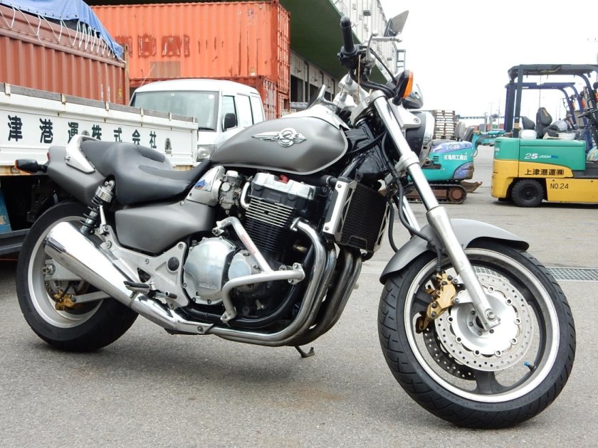 Мотоцикл Хонда x4 1300