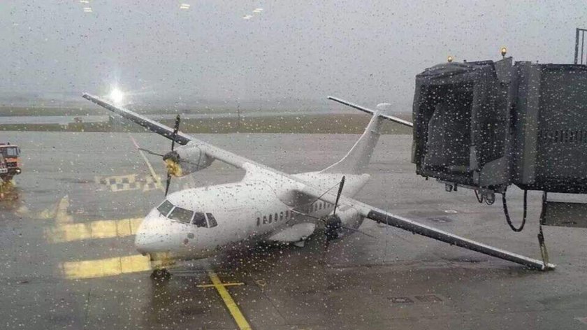 Самолет садится в ветер