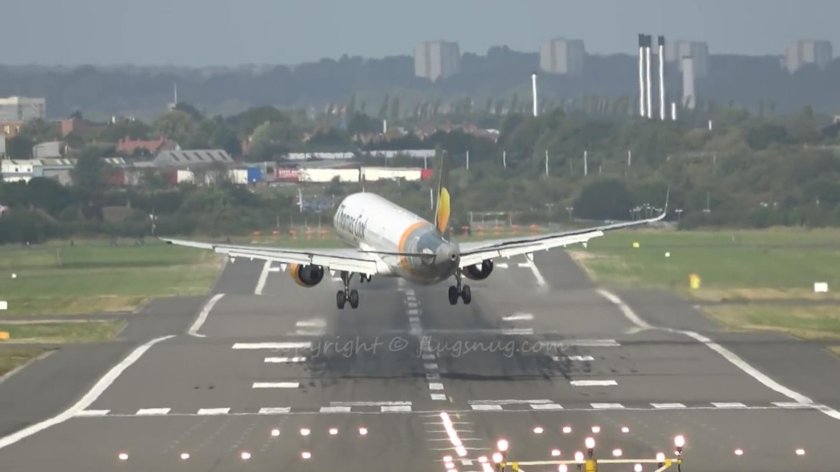 Боковая посадка самолета