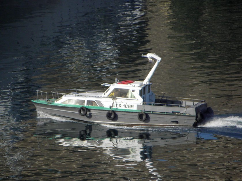Катер "МГК-1099