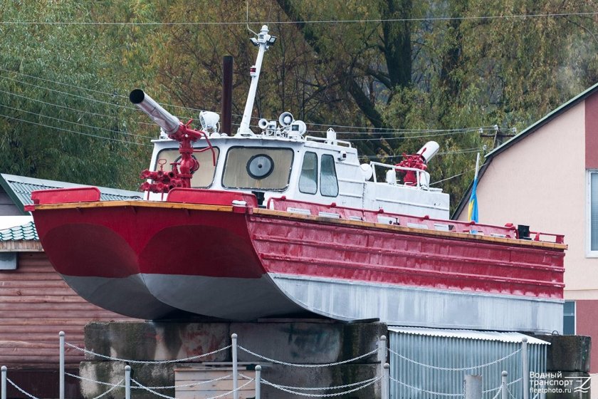 Пожарный катер КС-110