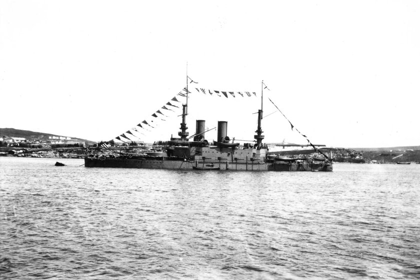 Три святителя корабль броненосец