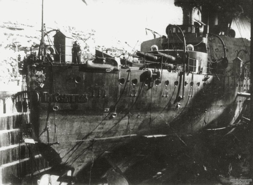 Три святителя корабль броненосец