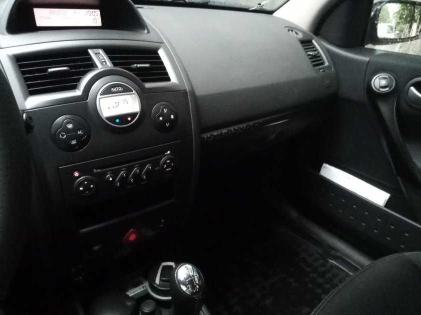 Меган 2 экстрим комплектация