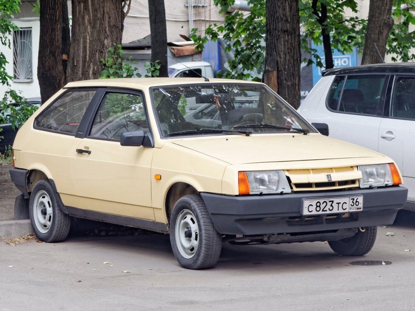 ВАЗ 2108 бежевая короткокрылая