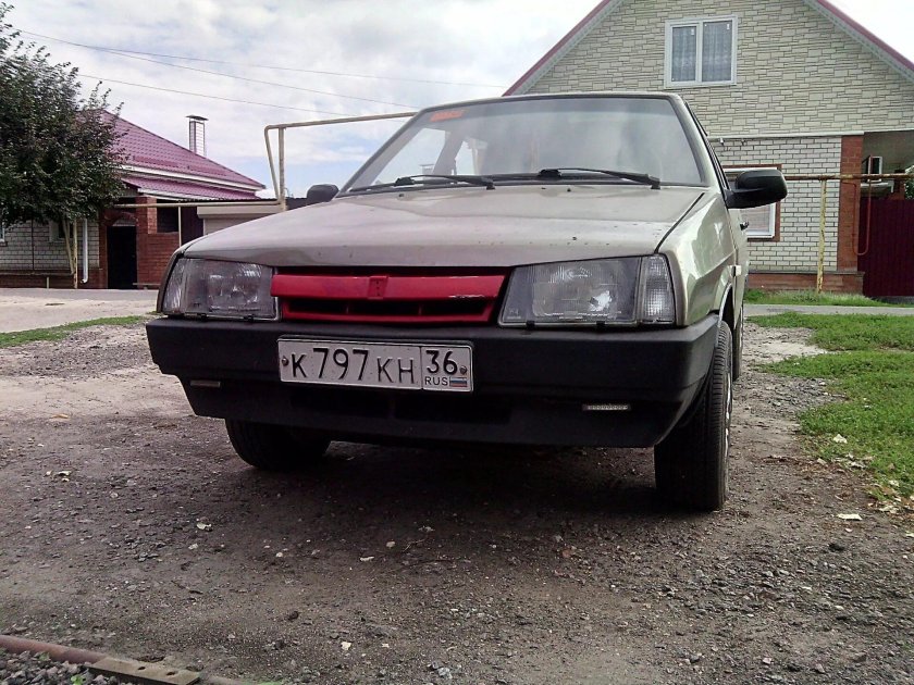 Решетка ВАЗ 2108 короткое крыло