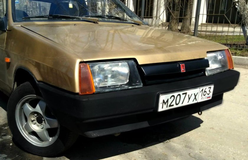 Решетка ВАЗ 2108 короткое крыло