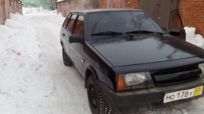 ВАЗ 2108 короткое крыло черная