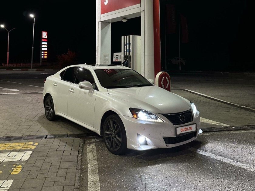 Лексус ИС 350 2010