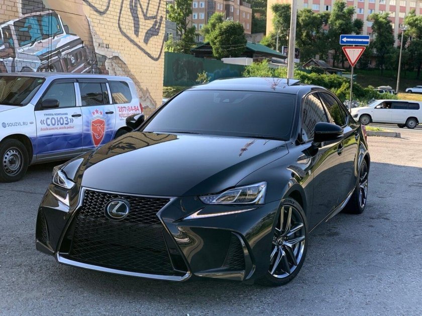Lexus is 350 2018