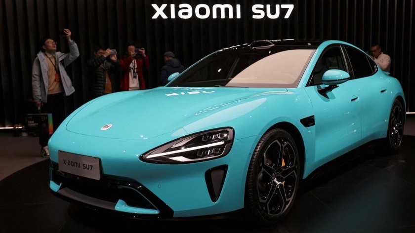 Машина Сяоми su7