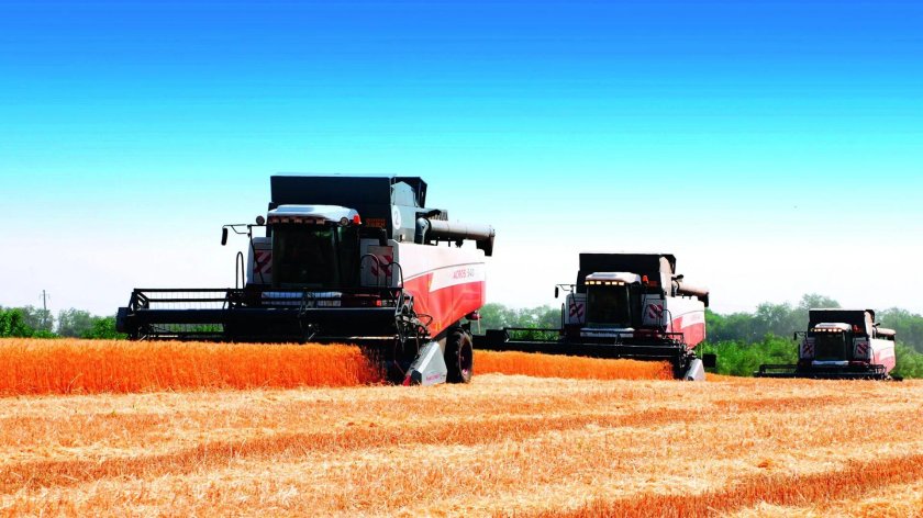 Уборка урожая Акрос